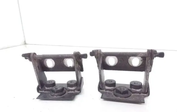 Ford Mondeo MK IV Tailgate/trunk/boot hinge Egfgb