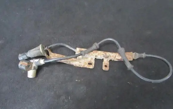Chrysler Voyager ABS brake wheel speed sensor 552716 980325