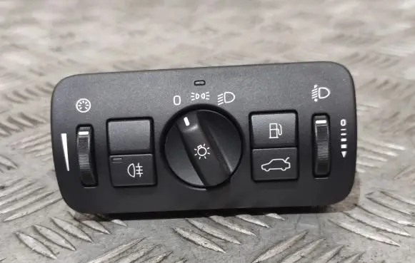 Volvo S60 Light switch 30739433