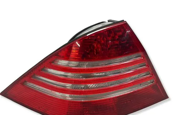 Mercedes-Benz S W220 Rear/tail lights A2208200764