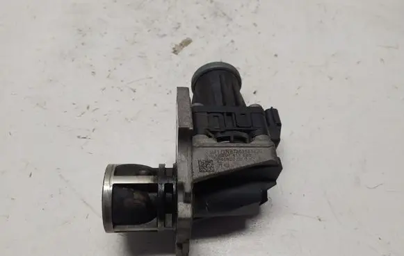 Renault Clio IV EGR valve 8201411538 H8201411538