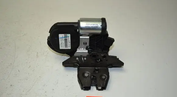 Opel Astra K Tailgate/trunk/boot lock/catch/latch 5920297AD 3291510709