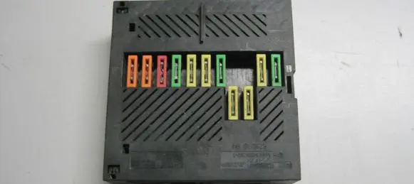 BMW 7 E65 E66 Fuse module 1394370