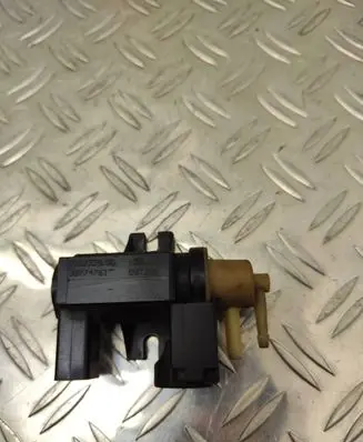 Volvo XC60 Turbo solenoid valve 30774761 70232500