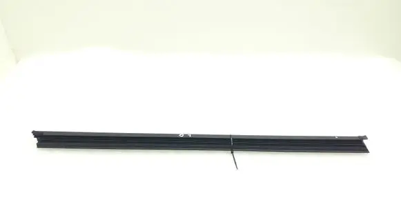 Hyundai Kona I Rubber seal rear door window/glass 