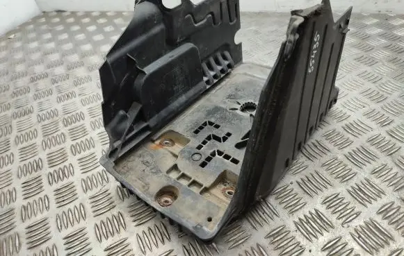 Battery tray