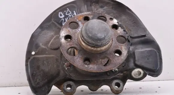 Front wheel hub