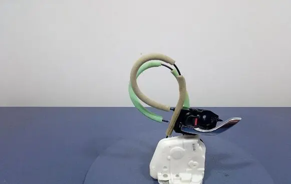 Mazda CX-5 Rear door lock