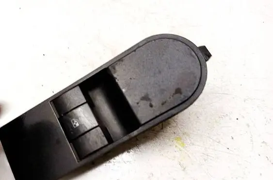 Opel Astra H Electric window control switch 13183675