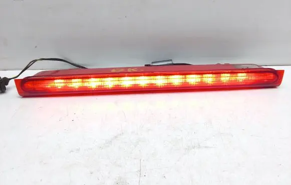 Volvo V40 Third/center stoplight 