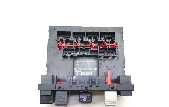 Audi A3 S3 8P Comfort/convenience module 8P0907279A F005V00219 H29S0501