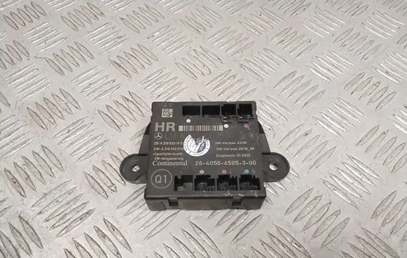 Mercedes-Benz CLS C218 X218 Door control unit/module A2189001501