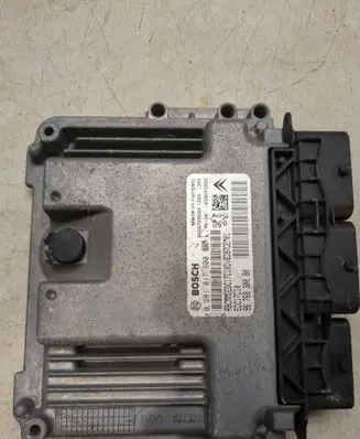 Citroen C4 I Engine control unit/module 9666729580 9676830080 0281017600