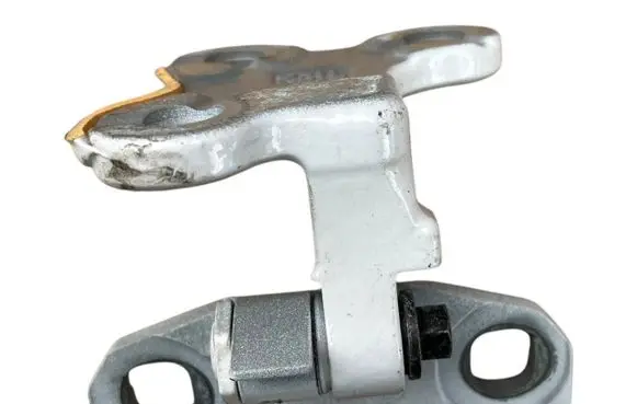 Volvo V60 Front door upper hinge 31402404