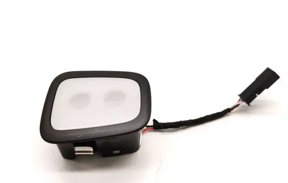 Tesla Model X Rear seat light 1047365-00-C