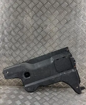 Volkswagen PASSAT B8 Rear underbody cover/under tray 3Q0825102A