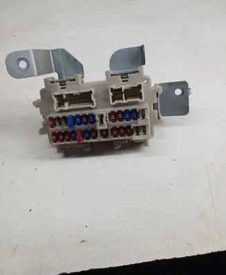 Nissan Murano Z50 Fuse module AM60A 5J05 3876
