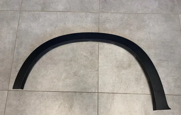 BMW X5 E70 Front arch trim 51777158427