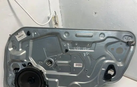 Volvo V50 Sliding door window regulator with motor 8679081