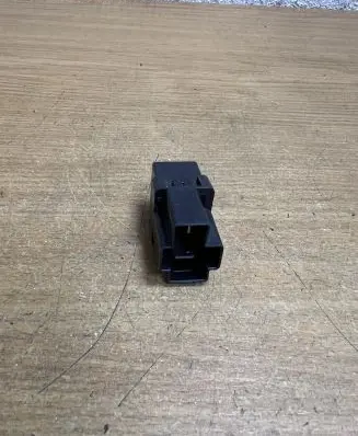 Nissan X-Trail T32 Other relay 252307995A F3302
