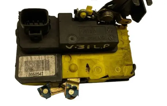 Volvo S80 Rear door lock 8650547