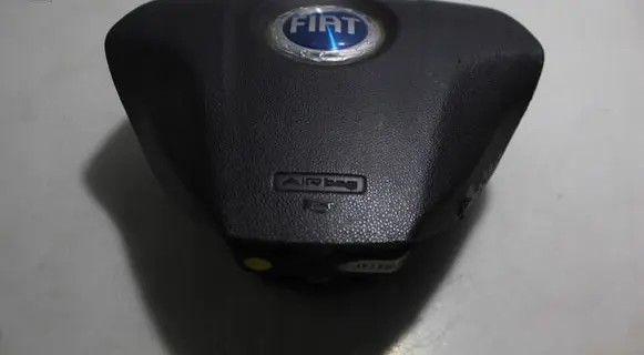 Fiat Grande Punto Steering wheel airbag