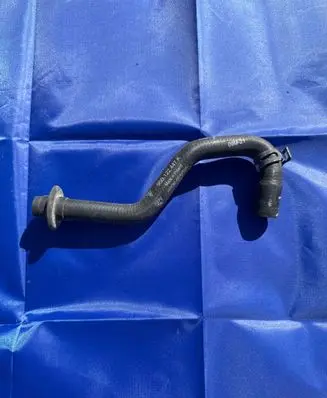 Porsche Macan (95B) Oil fill pipe 95B122447K
