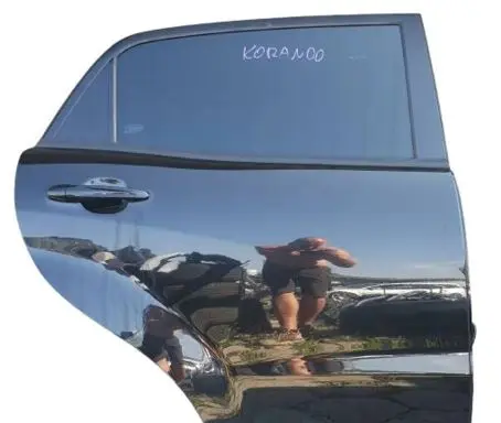 SsangYong Korando Rear door
