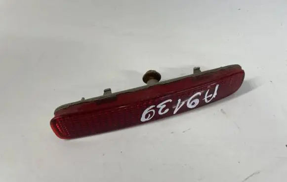 Toyota Corolla Verso AR10 Rear tail light reflector e43020003