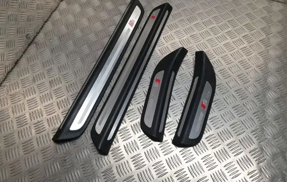 Audi Q5 SQ5 Front sill trim cover 8R0853375A 8R0853376A 8R0853374A