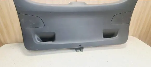 Opel Astra K Tailgate/boot lid cover trim 13432051 331883181