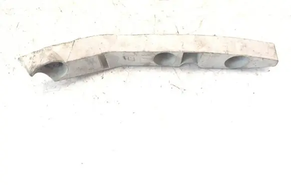 Ford Focus Front bumper mounting bracket 4M5117D958AF