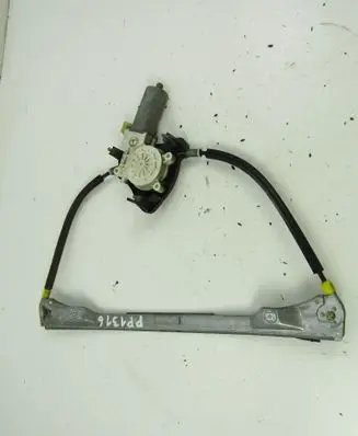Renault Clio II Front door window regulator with motor 