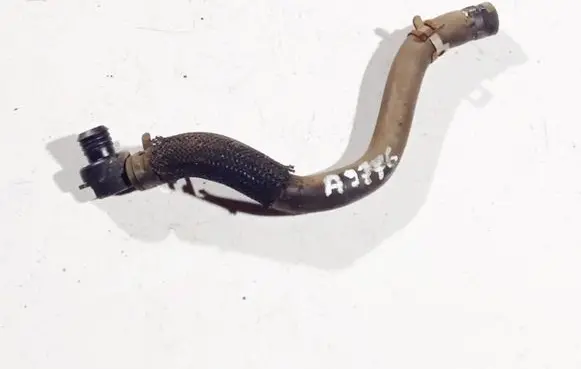 Toyota Avensis T220 Engine coolant pipe/hose