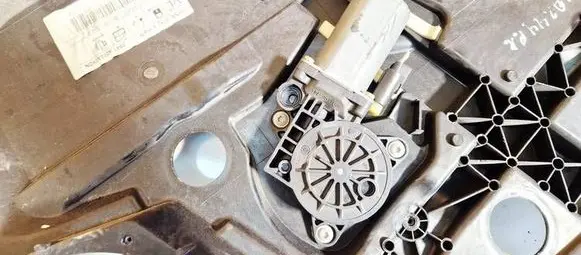 Ford Fiesta Front door window regulator motor