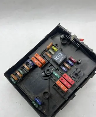 Volkswagen Touran I Fuse module 1K0937125A 017183071