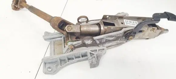 Ford Mondeo MK IV Steering wheel axle 7G9N3C529AD 7G9N-3C529-AD