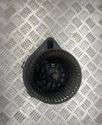 Audi A4 S4 B5 8D Heater fan/blower TG26 20D12V