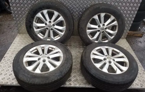 Nissan X-Trail T32 R17 alloy rim N55701