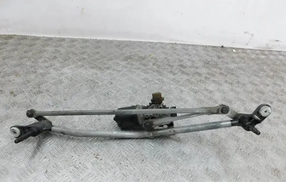 Dacia Sandero Front wiper linkage and motor 288009321R W000031629 54735621