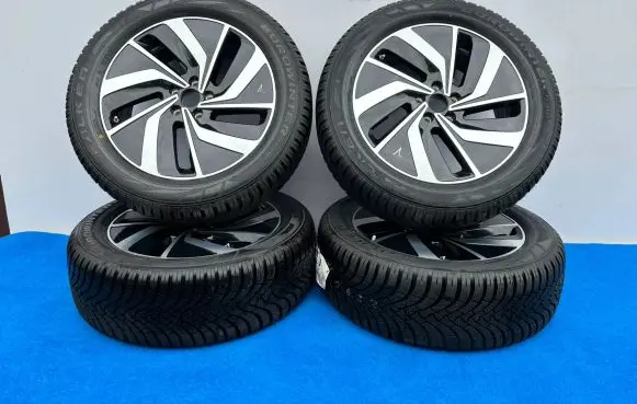 Volkswagen T-Roc R19 alloy rim 30D601025C