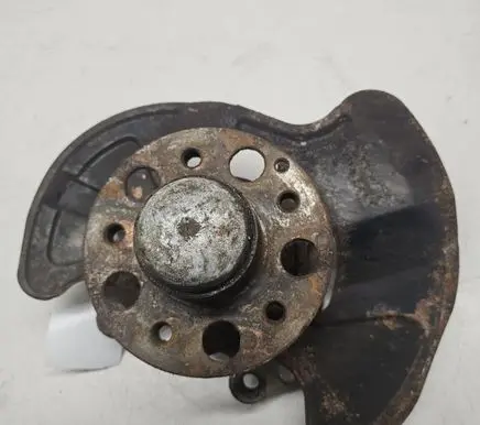 Mercedes-Benz C W203 Front wheel hub spindle knuckle