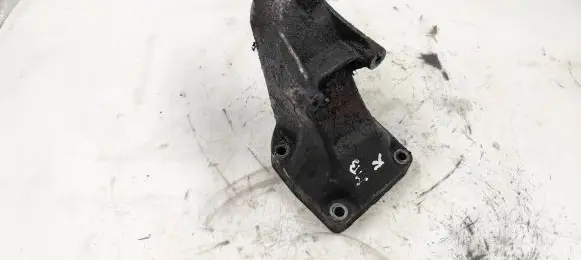 Mercedes-Benz C W203 Engine mounting bracket A6112230704