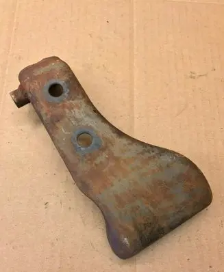 Volkswagen Golf II Fuel pump bracket 