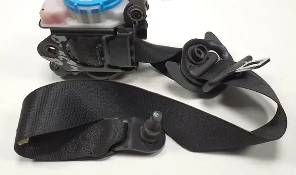 Mercedes-Benz B W245 Front seatbelt A2468602685