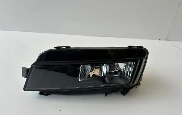 Volkswagen Golf VII Front fog light 5G0941661D