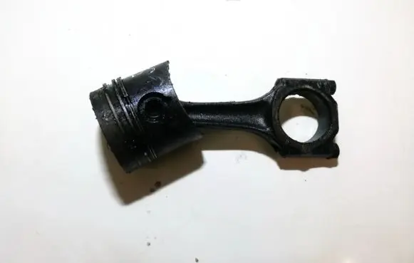 Opel Astra F Piston with connecting rod