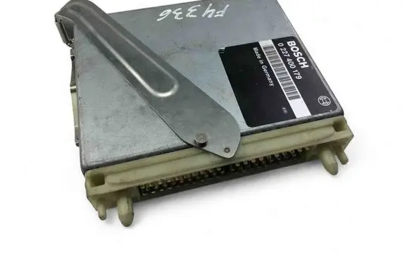 Volvo 850 Engine control unit/module ECU 0227400179