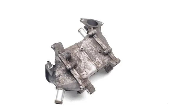 Land Rover Discovery 4 - LR4 EGR valve cooler G4D39F464BA ET756001