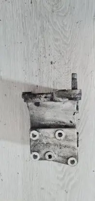 Suzuki Jimny Power steering pump mounting bracket 